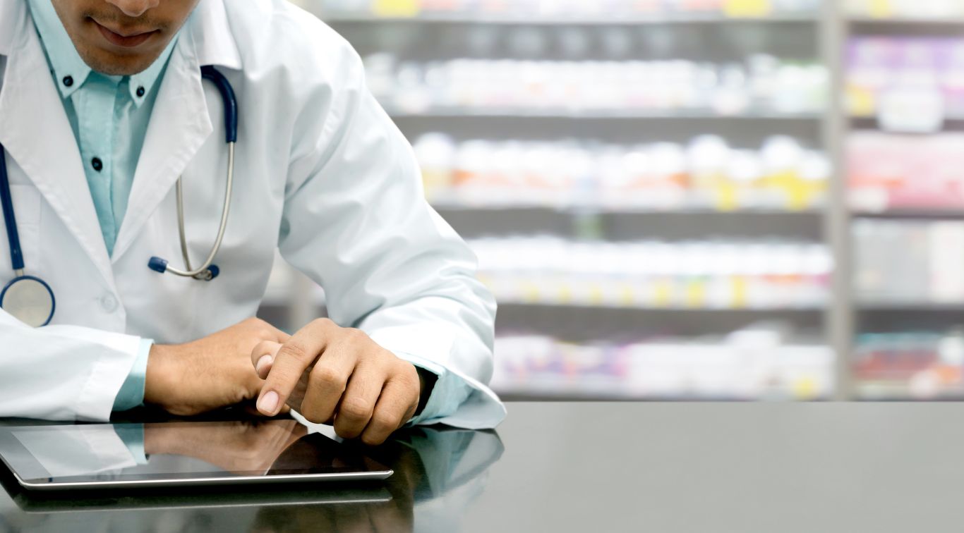 requisitos necesarios para abrir una farmacia